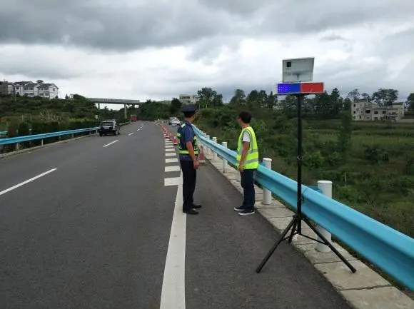 榆林高速公路钢护栏